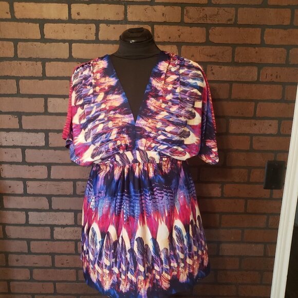 New Directions Bright/Bold Print top - V-neck - Picture 1 of 6